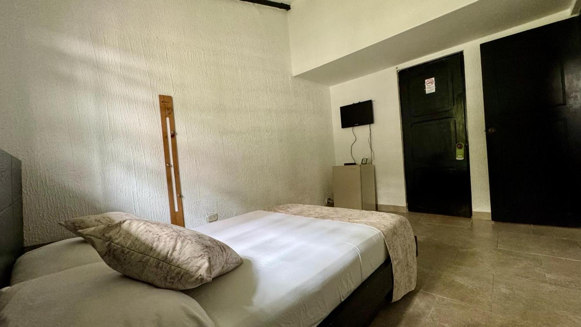 Hotel Premium Real Медельин Экстерьер фото