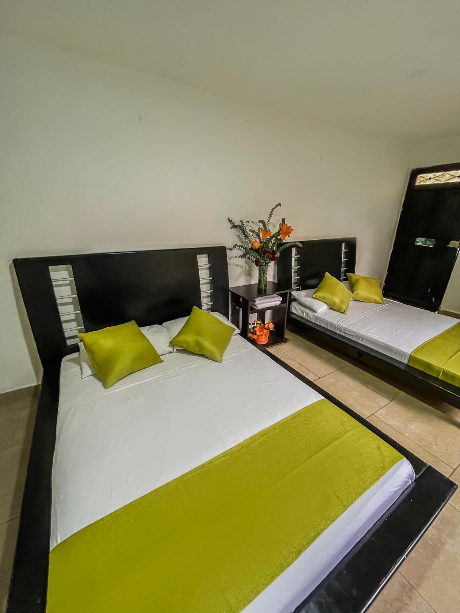 Hotel Premium Real Медельин Экстерьер фото