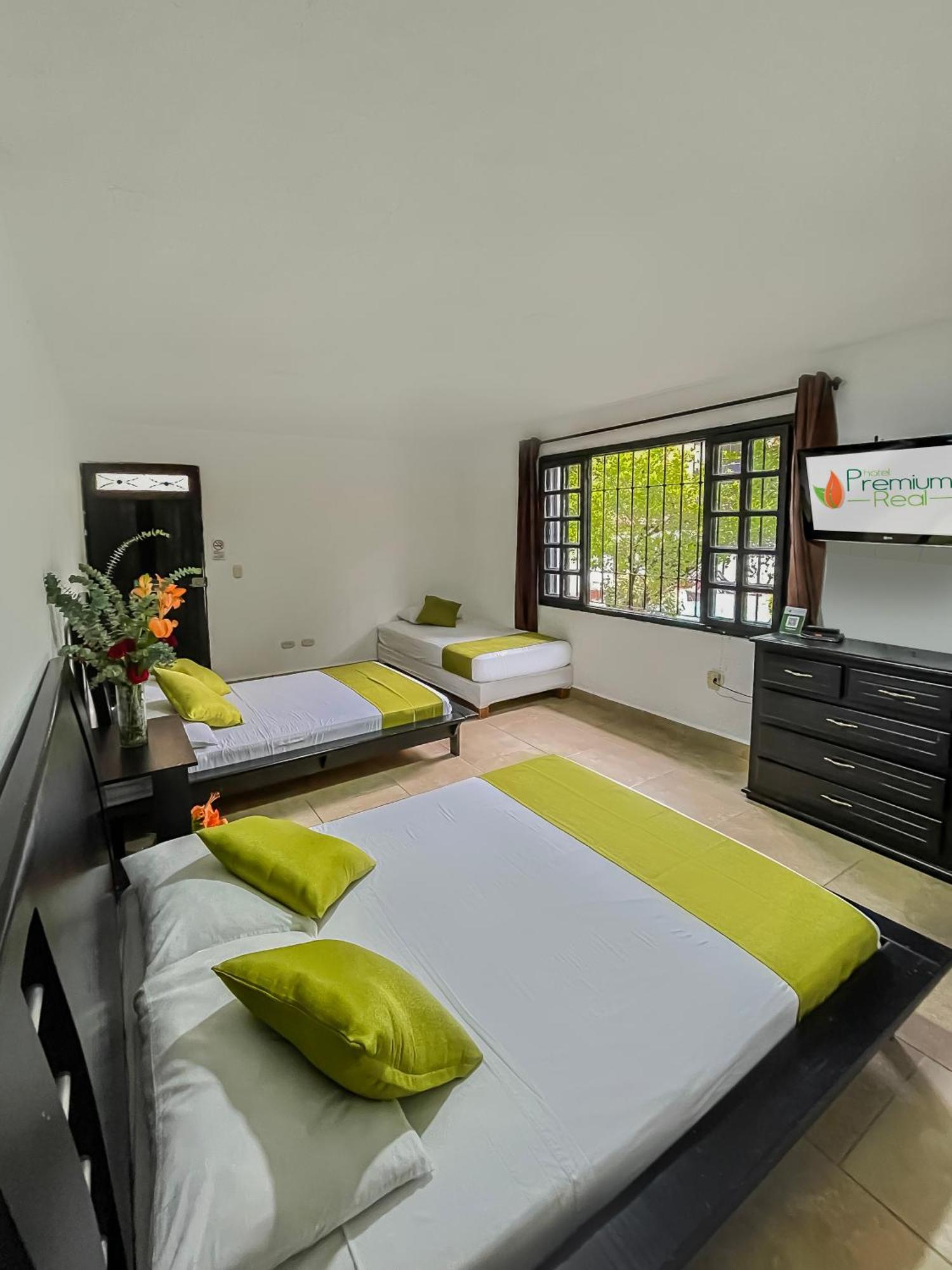 Hotel Premium Real Медельин Экстерьер фото